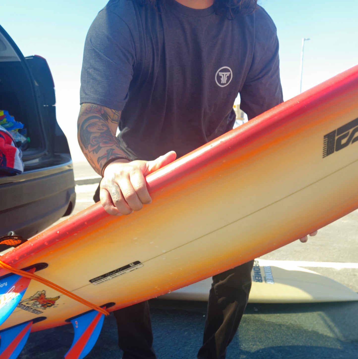 FR2FTH ROCKPILES ALOHA - UNISEX premium heavyweight tee